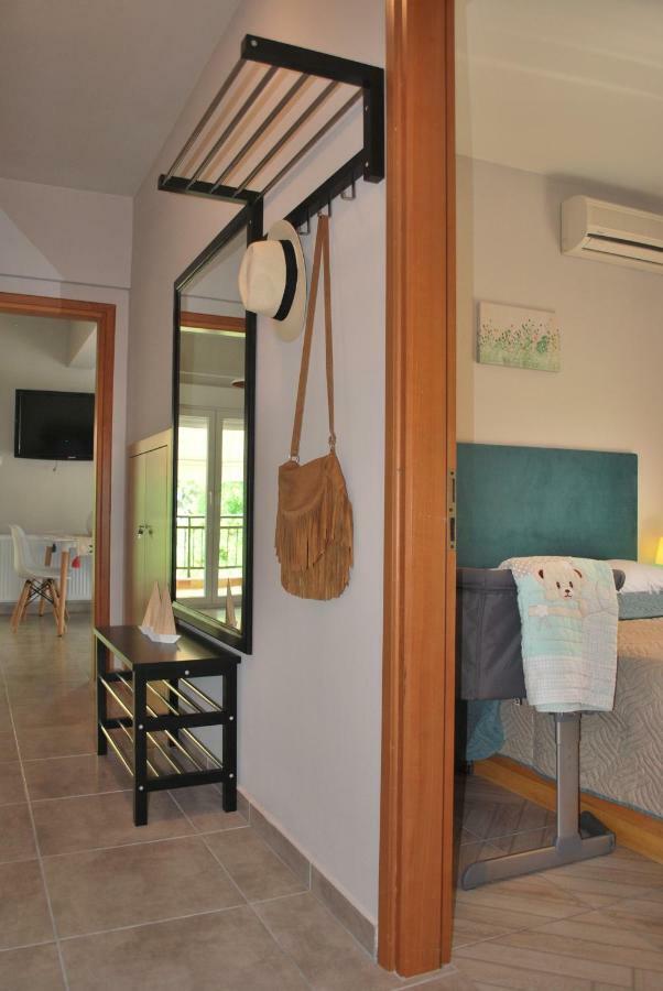 Cornelia Apartment Palaiontsiflikion Exterior photo